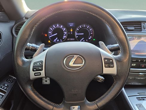 Used 2014 Lexus IS 250C image 16