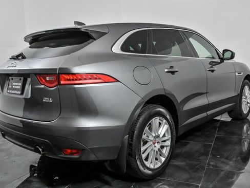 Used 2017 Jaguar F-PACE Prestige image 10