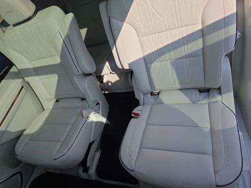 New 2026 Buick Enclave Avenir w/ Super Cruise Package image 26