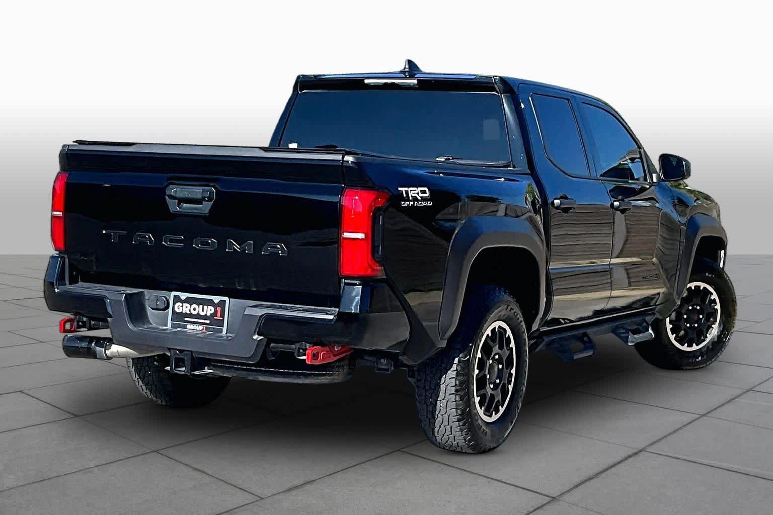 Used 2025 Toyota Tacoma TRD Off-Road AWD/4WD image 13