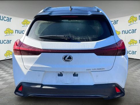 Used 2024 Lexus UX 250h F Sport image 3