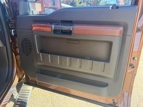 Used 2012 Ford F350 King Ranch w/ King Ranch w/Chrome Pkg image 26