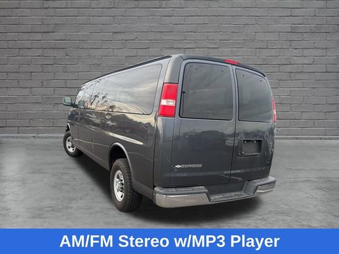 Used 2017 Chevrolet Express 3500 LT w/ LT Preferred Equipment Group RWD image 6