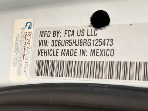 Used 2024 RAM 2500 Tradesman w/ Chrome Appearance Group image 20