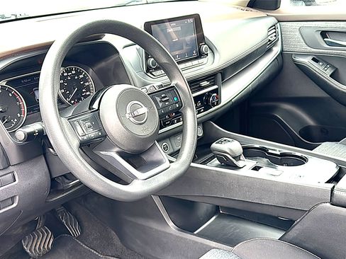 Used 2023 Nissan Rogue SV FWD image 12