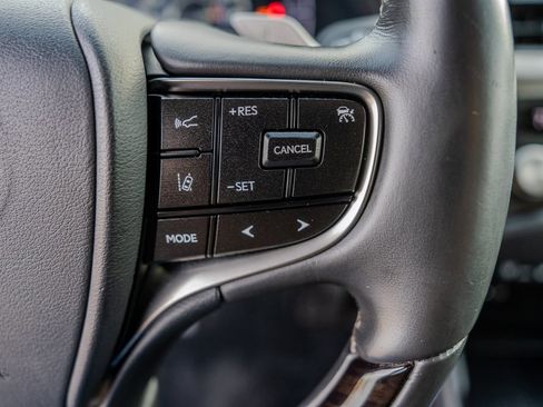 Used 2021 Lexus ES 350 Premium image 17