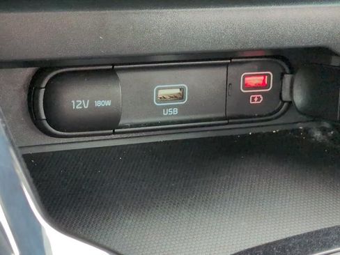 Used 2022 Kia Soul S FWD image 23