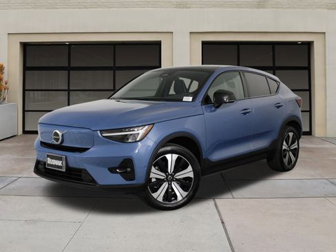 Certified 2023 Volvo C40 P8 Recharge Plus image 3