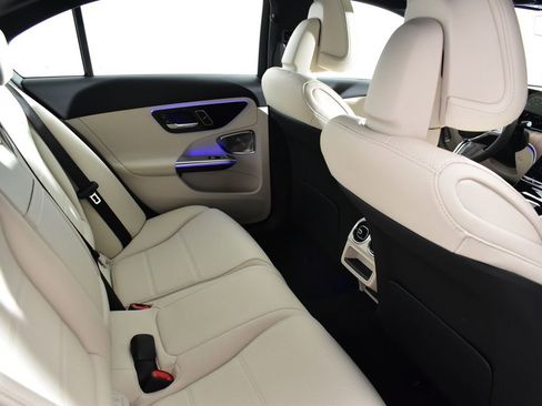 Certified 2025 Mercedes-Benz C 300 4MATIC Sedan image 36