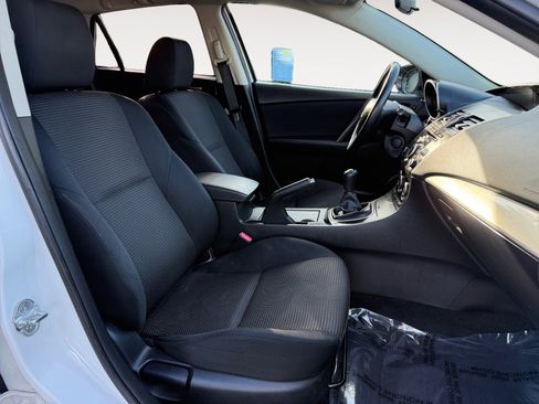 Used 2013 MAZDA MAZDA3 i Touring image 19