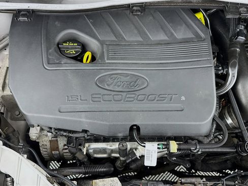 Used 2017 Ford Escape SE w/ Equipment Group 201A image 37