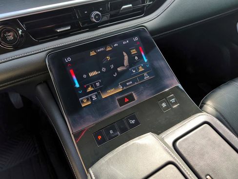 Certified 2025 INFINITI QX80 Sensory image 26