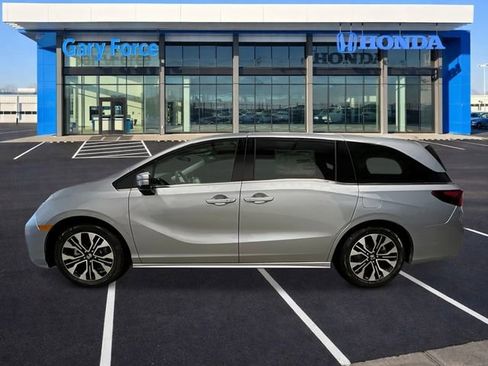New 2026 Honda Odyssey Elite image 2