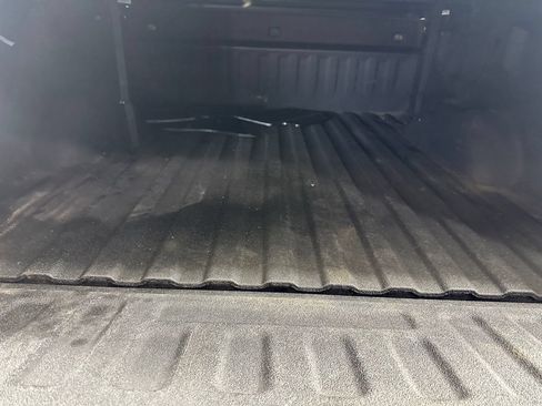 Used 2017 GMC Sierra 1500 SLE w/ SLE Value Package AWD/4WD image 22