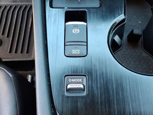 Used 2023 Nissan Rogue SV w/ SV Premium Package image 16