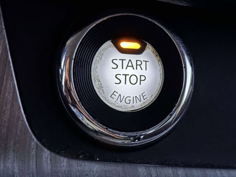 Used 2015 Nissan Murano S w/ Navigation Package image 29