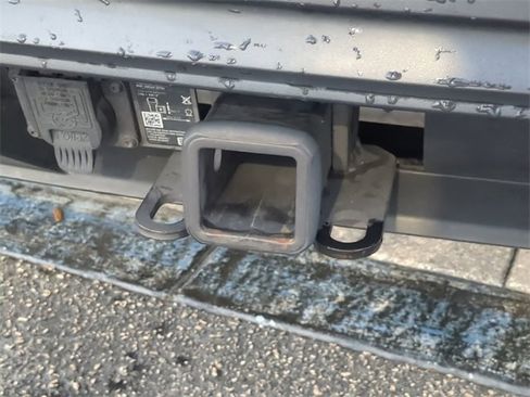 Certified 2022 Volkswagen Atlas SEL image 12