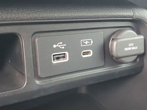 Used 2023 Honda Pilot Touring image 27