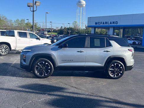 Used 2025 Chevrolet Equinox RS w/ Safety and Technology Package image 2