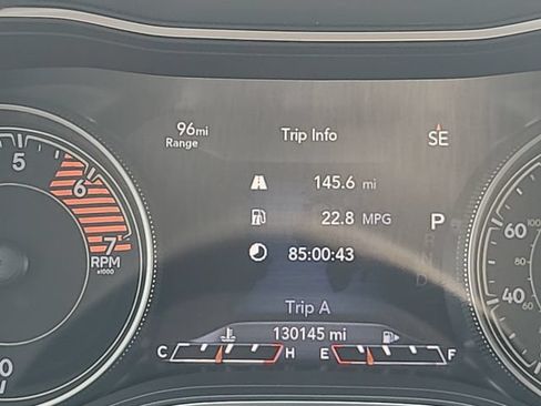 Used 2020 Jeep Cherokee Trailhawk w/ Cold Weather Group AWD/4WD image 16
