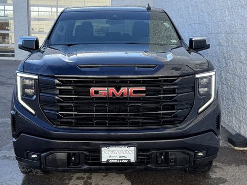 Used 2023 GMC Sierra 1500 Elevation image 2
