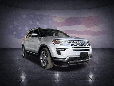 Used 2018 Ford Explorer Limited AWD/4WD image 7