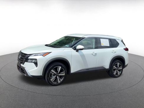 Used 2026 Nissan Rogue SL AWD/4WD image 8