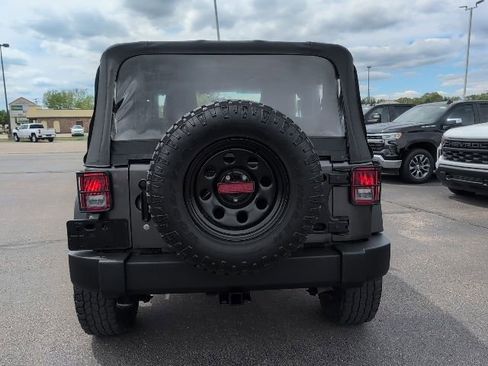 Used 2017 Jeep Wrangler Sport w/ Mopar Black Appearance Group AWD/4WD image 5