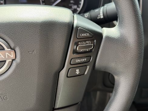 Used 2024 Nissan Frontier SV w/ Technology Package image 18