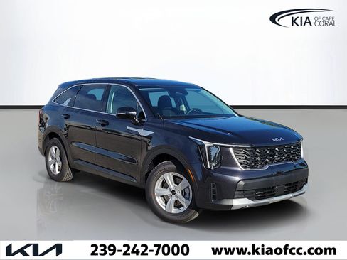New 2026 Kia Sorento LX FWD image 1