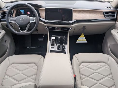 New 2026 Volkswagen Atlas SE image 17