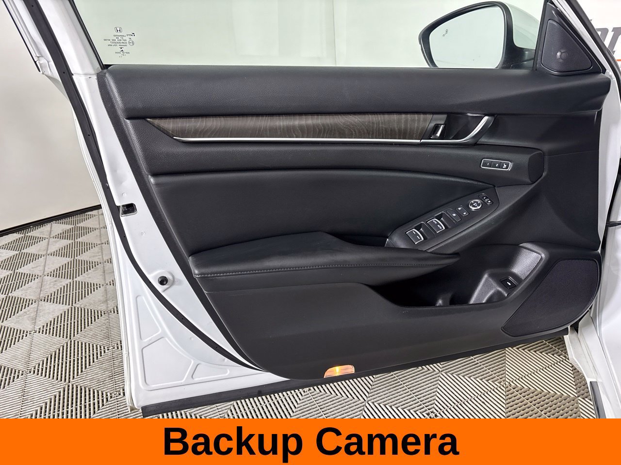 Used 2022 Honda Accord Touring image 10