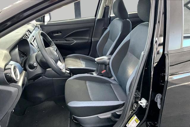 Certified 2025 Nissan Versa SV FWD image 8