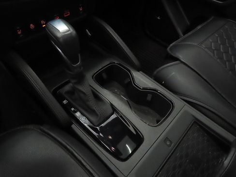 Used 2022 Nissan Frontier PRO-4X w/ Pro-4X Premium Package image 18