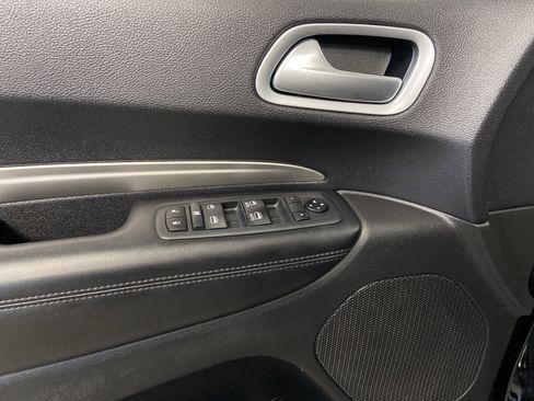 Certified 2020 Dodge Durango SXT w/ 3rd Row Seating Group image 12