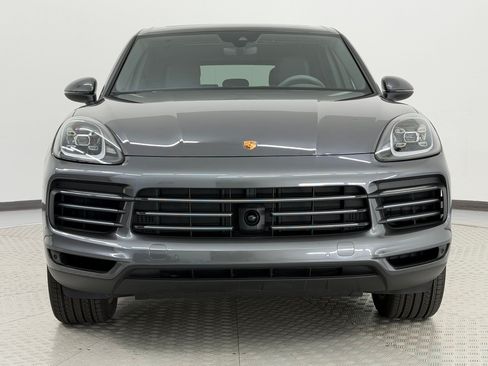 Certified 2023 Porsche Cayenne AWD/4WD image 6