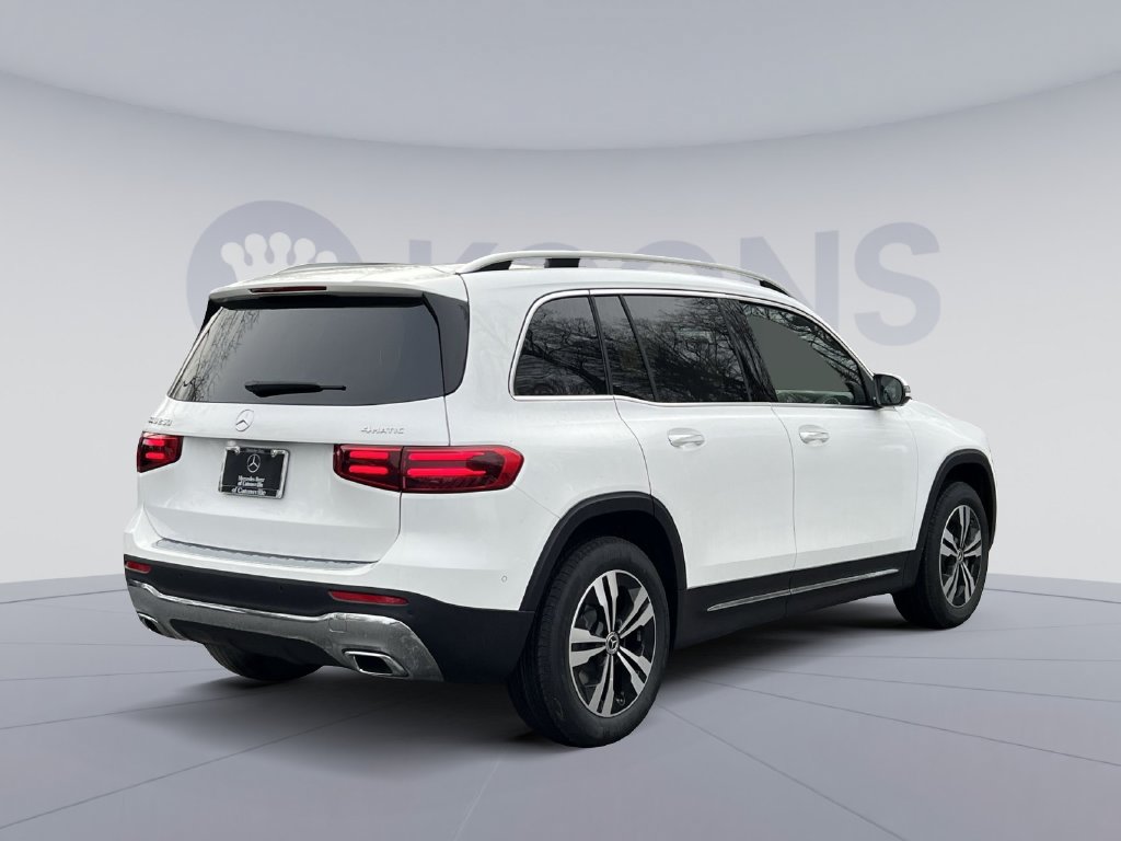 Used 2026 Mercedes-Benz GLB 250 4MATIC image 5