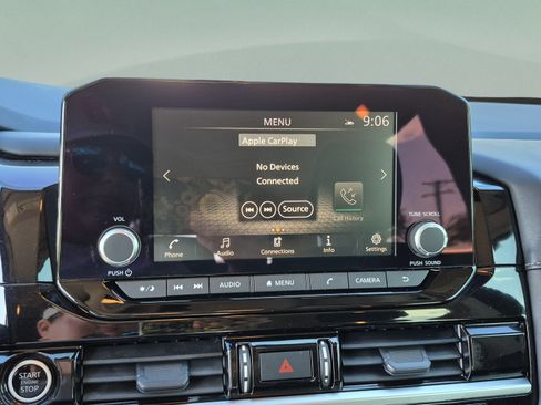 Certified 2022 Nissan Pathfinder SV FWD image 26