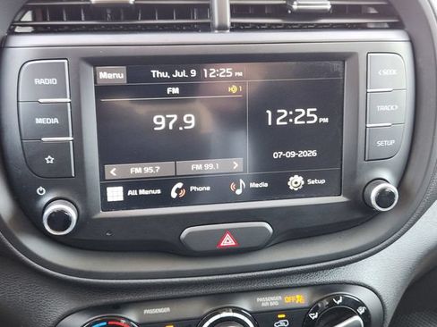 Certified 2025 Kia Soul LX w/ LX Technology Package FWD image 17