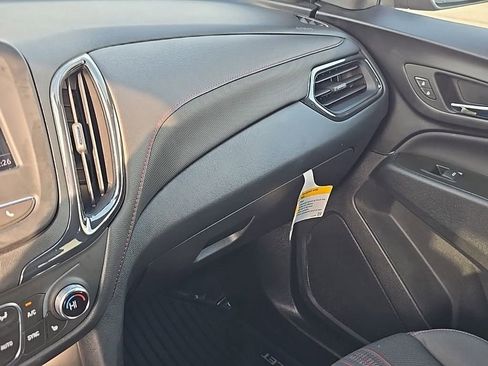 Used 2023 Chevrolet Equinox RS image 21
