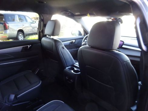 Certified 2025 Buick Enclave Sport Touring image 24