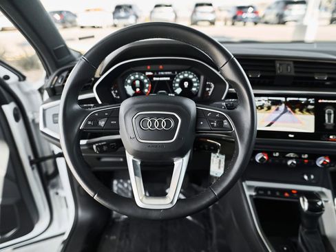 Used 2025 Audi Q3 2.0T Premium AWD/4WD image 19
