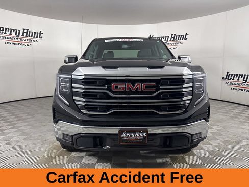 Used 2023 GMC Sierra 1500 SLT w/ SLT Convenience Package AWD/4WD image 3