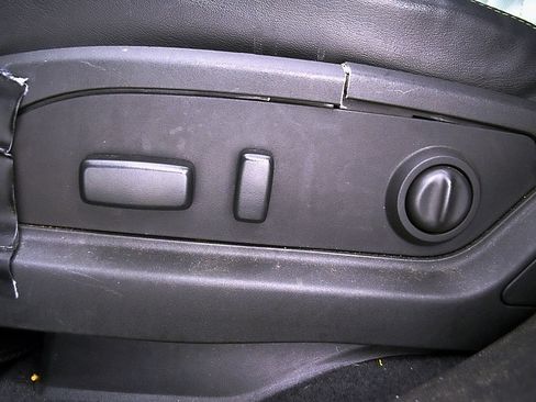 Used 2017 Buick Enclave Leather FWD image 23