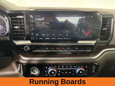 Used 2022 GMC Sierra 1500 SLT w/ SLT Convenience Package image 17