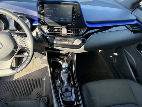 Used 2021 Toyota C-HR LE image 12