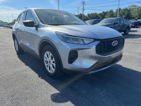 Certified 2024 Ford Escape Active AWD/4WD image 7