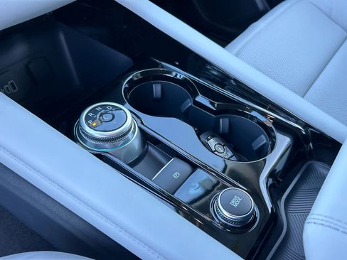 New 2026 Ford Explorer Platinum w/ LUX Leather Package image 36