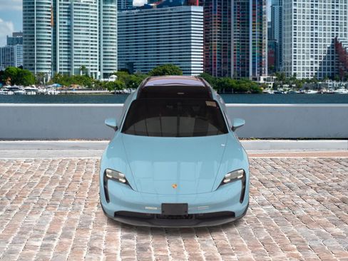 Used 2022 Porsche Taycan 4 Cross Turismo image 2