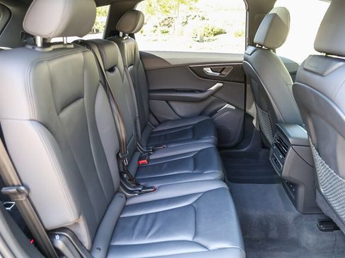 Used 2021 Audi Q7 2.0T Premium w/ Convenience Package image 25